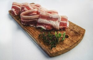 a-inceput-in-serbia-festivalul-baconului-2026-slaninijada-banatul-istoric