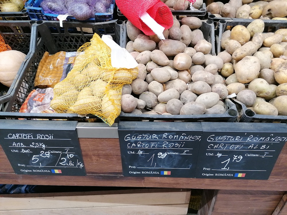 Fructele și legumele românești domină rafturile unui market din București