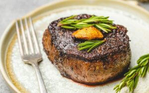 friptura steak carne mancare bucatarie cina pranz