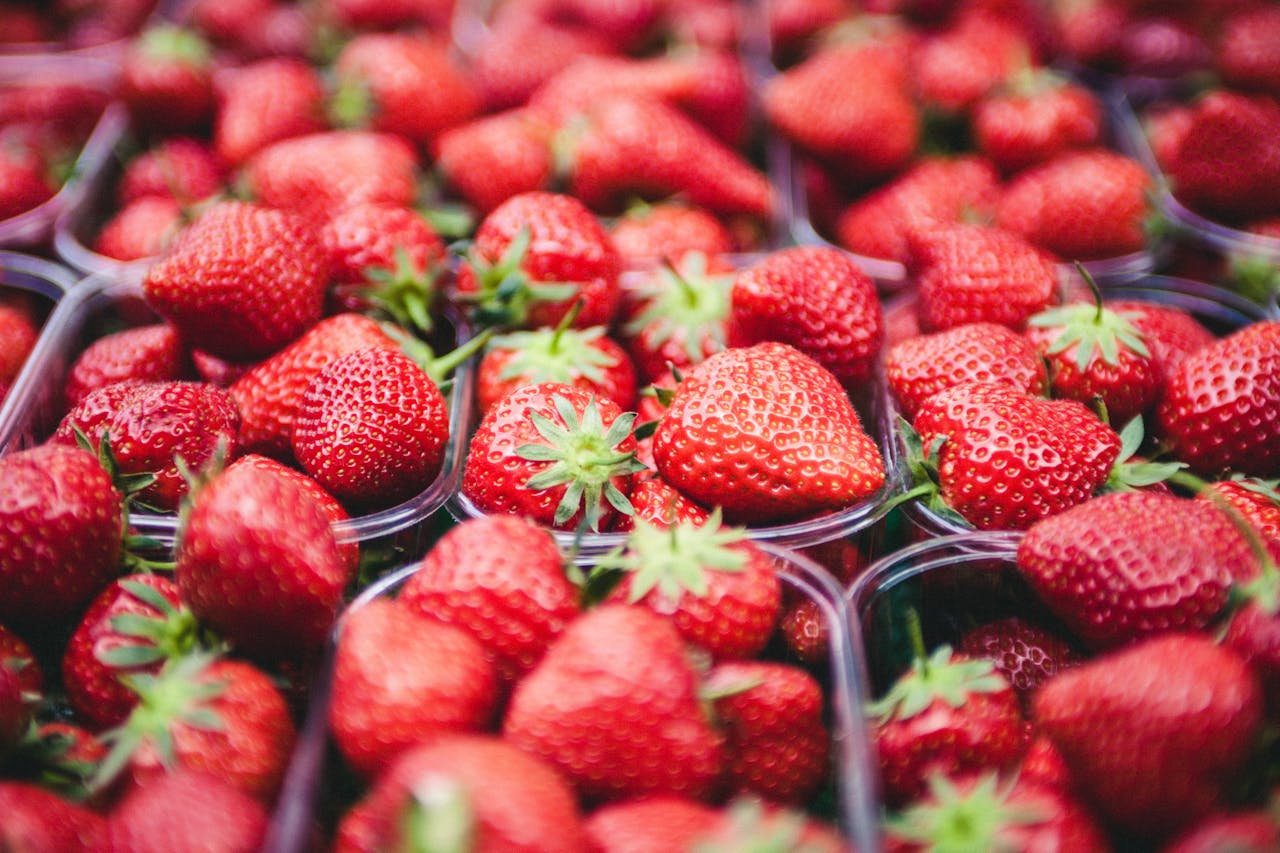 Căpșunele sunt printre alimentele de sezon recomandate de nutriționiști