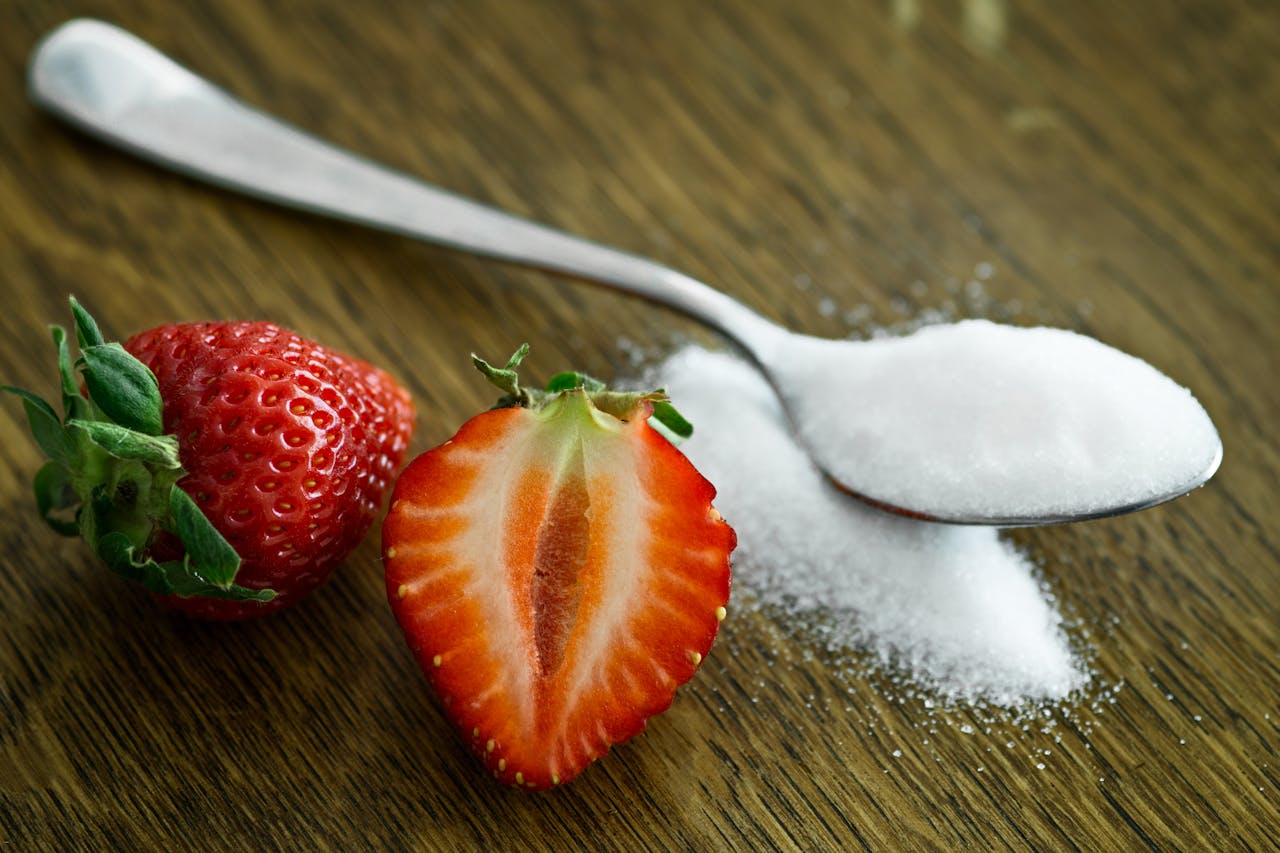 Zahăr natural vs. zahăr adăugat