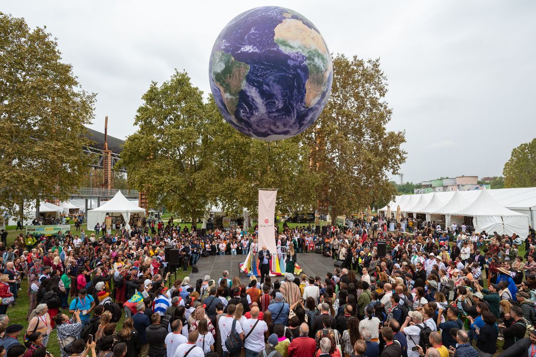 Terra Madre Salone del gusto Slow Food micile comunitati agricole targul micilor comunitati agricole