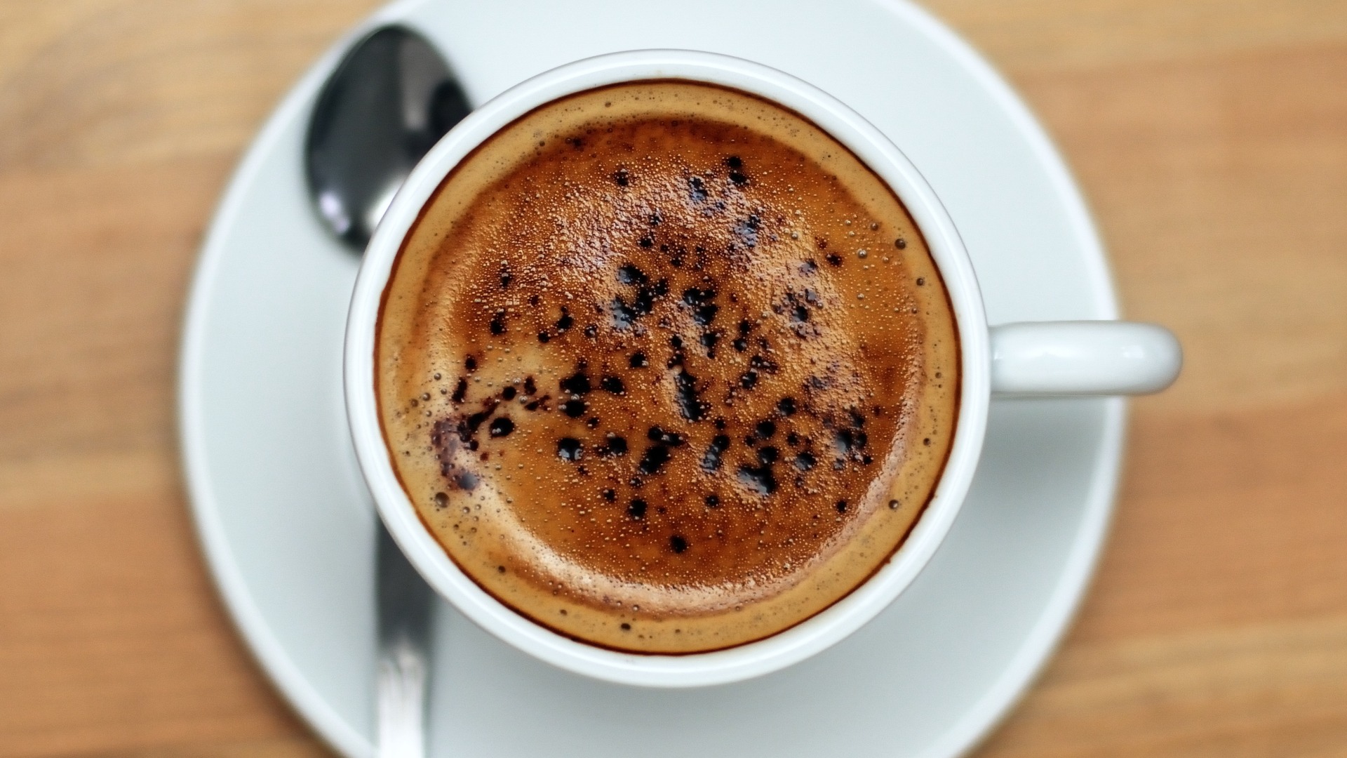 pudra de cacao in cafea