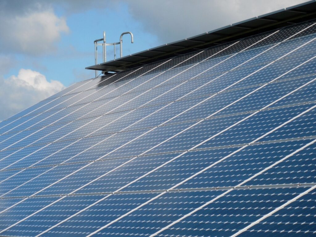 acțiune judiciară de amploare împotriva fotovoltaicelor