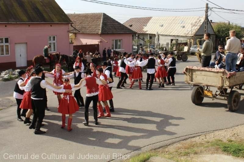 Sărbătoarea strugurilor a fost marcată de comunitatea maghiară