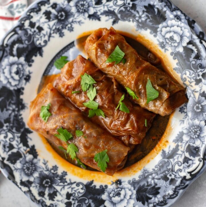 Sarmale-preparatul-cel-mai-definitoriu-ambasador-culinar-romania-sondaj