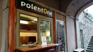 mamaliga la dozator fast food local polentone idei horeca