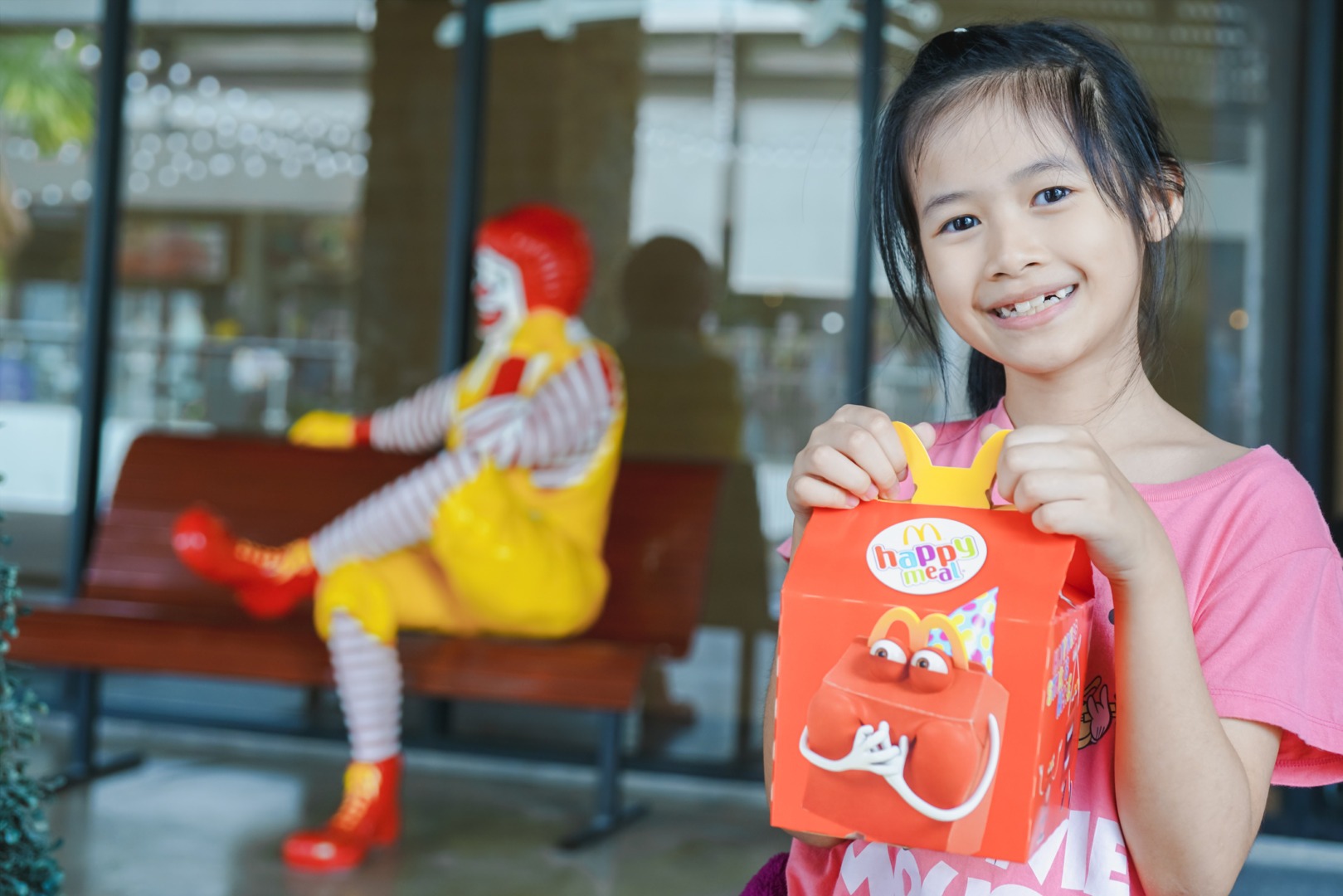 Cine a inventat Happy Meal