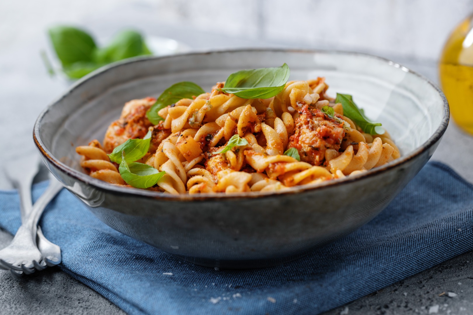 paste cu sos de rosii si nuci paste de post paste vegane reteta de post reteta de paste de post idei de cina ragu bolognese