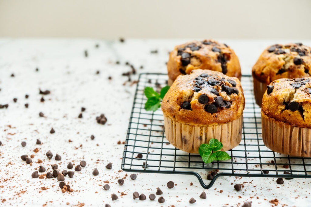 muffin cu dovleac și ciocolata ceva dulce desert de iarna reteta de muffin cu dovleac reteta cu putin zahar