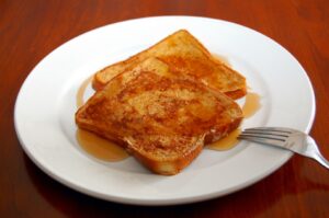 French toast pentru micul dejun