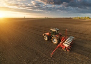 Poluarea afectează un mare procent de terenuri arabile