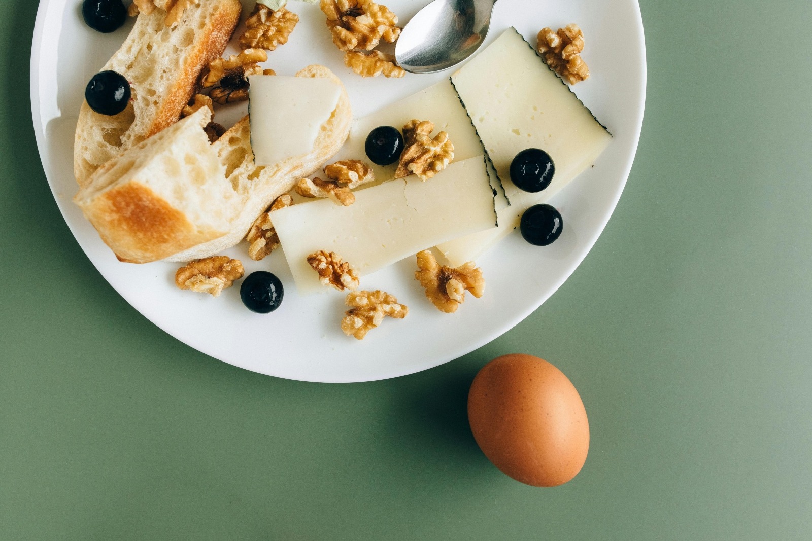 Alimentele bogate in sodiu sunt benefice pentru organism dar trebuie consumate cu masura