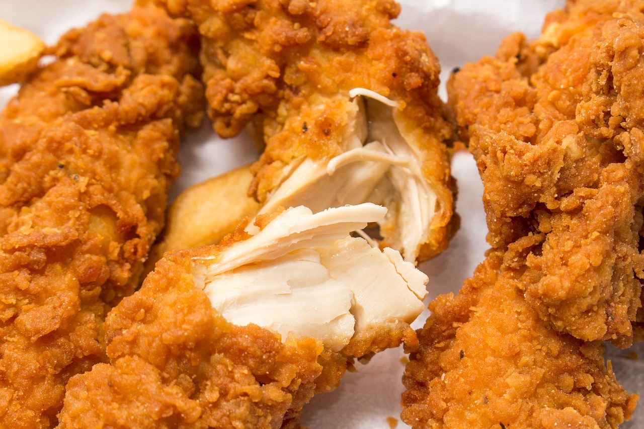 Crispy crocant de pui, obținut la friteuza cu aer cald
