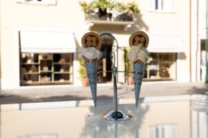 prima-inghetata-de-lux-din-istorie-Louis-Vuitton-la-Forte-dei-Marmi-in-Toscana-Italia