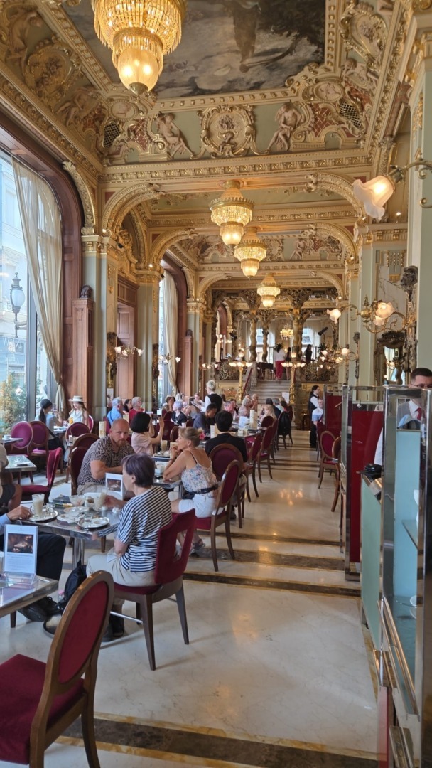 Istoria New York Café din Budapesta, „cea mai frumoasă cafenea din lume”