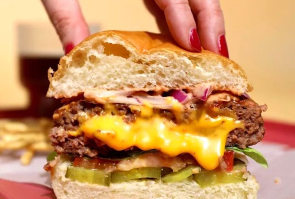 impossible-foods-vrea-sa-aduca-burgerii-de-laborator-in-meniurile-din-europa-piata-US-in-declin