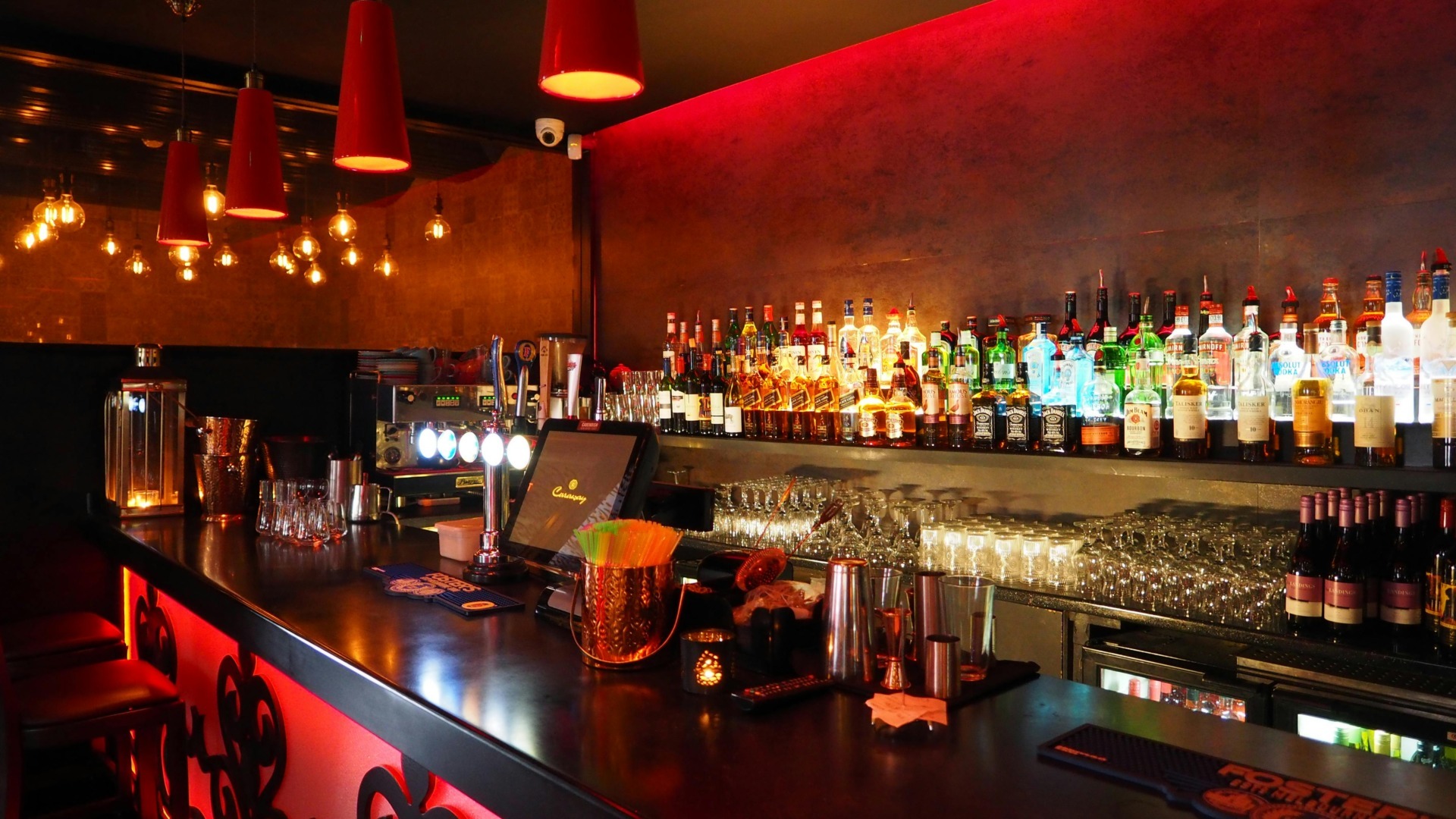 o firma a vandut alcool ilegal