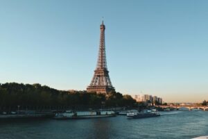solutii de racorire pentru viitorul Parisului care se pregateste pentru temperaturi de 50 de grade