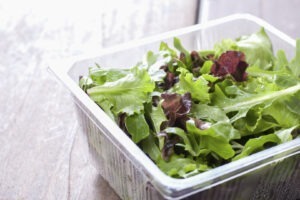 Salatele gata de consum pot fi contaminate cu toxoplasma