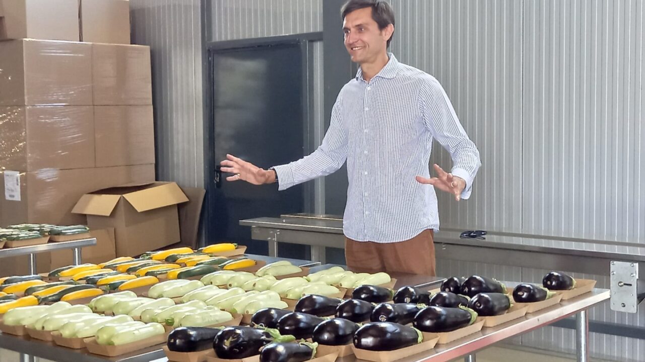 Ciprian Tătărușanu și dovleceii cultivați de el