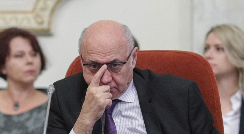 Acad. Prof. Dr. Irinel Popescu, medic primar chirurgie generală, doctor în Ştiinţe Medicale
