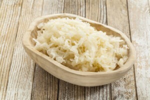 Varza murată este benefică pentru sănătatea intestinală