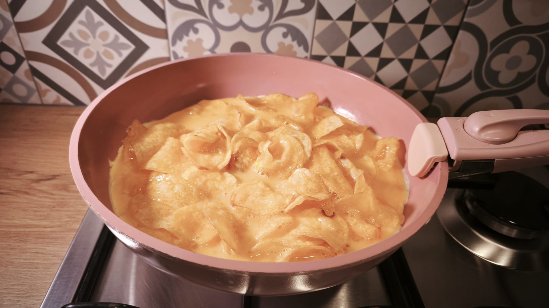 omleta cu cartofi chips