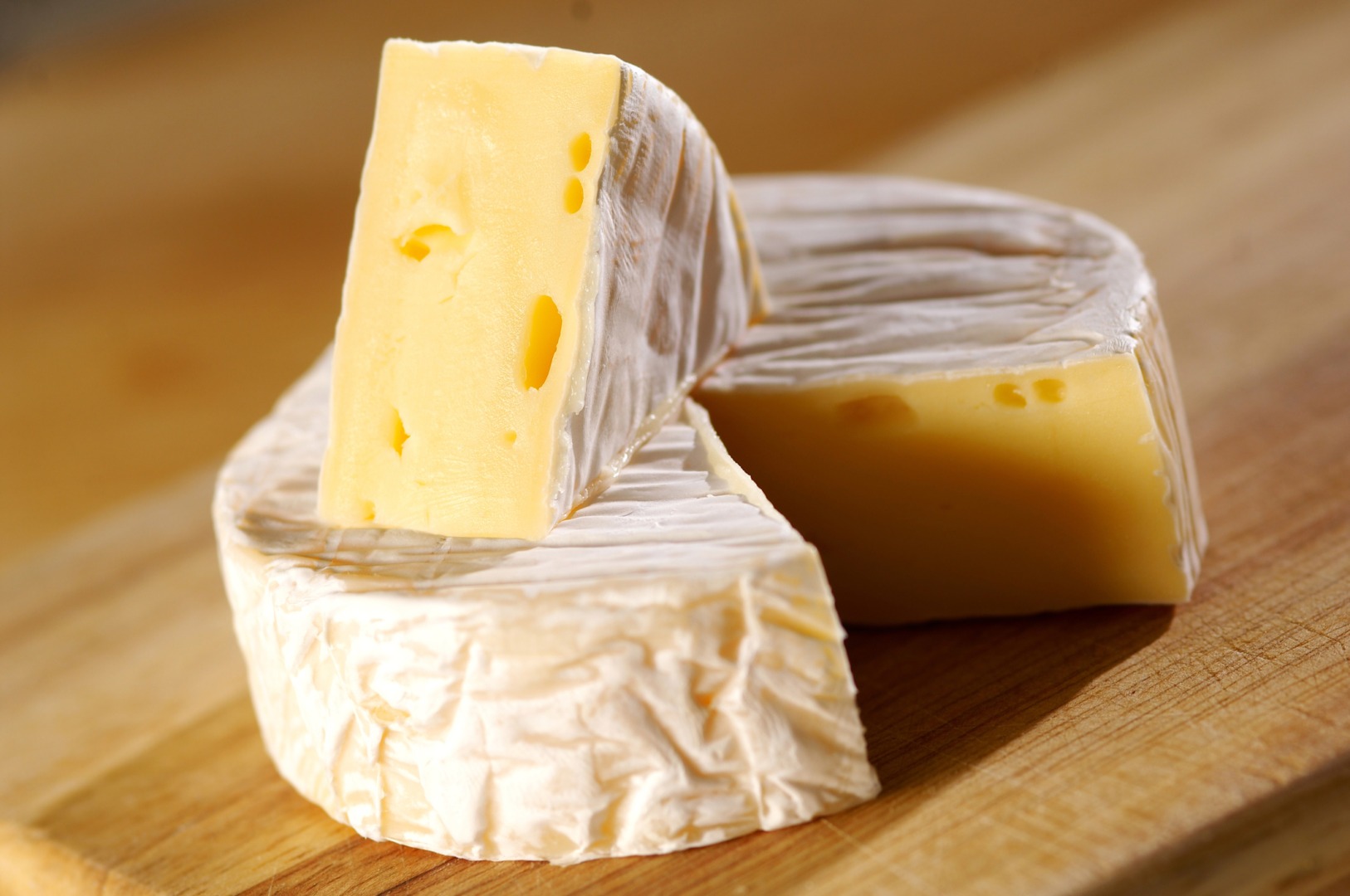 Focar de listeria in Franța, extins în Belgia