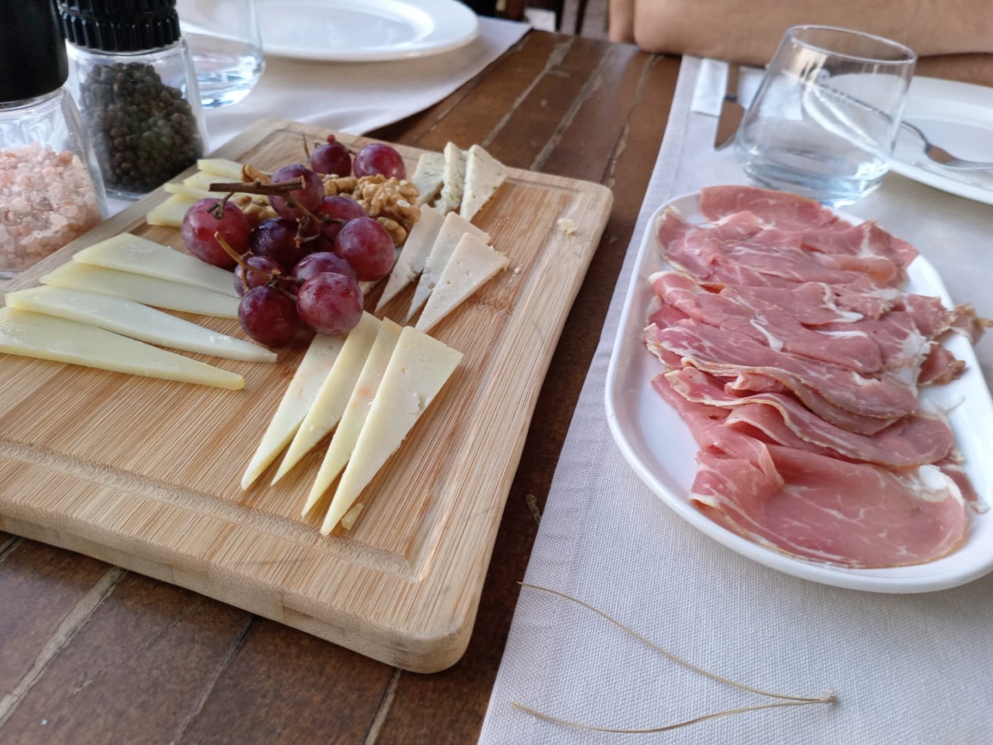 branzeturi turcesti