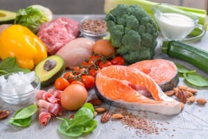 Dieta ketogenică, recomandată la persoanele tinere cu depresie