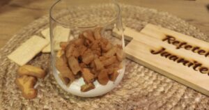 desert la pahar cu mere