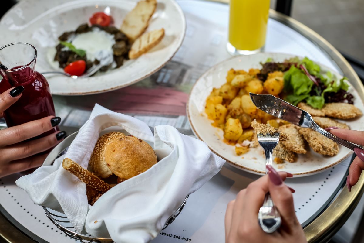 cum se creaza un meniu bine calibrat intr-un restaurant fast casual