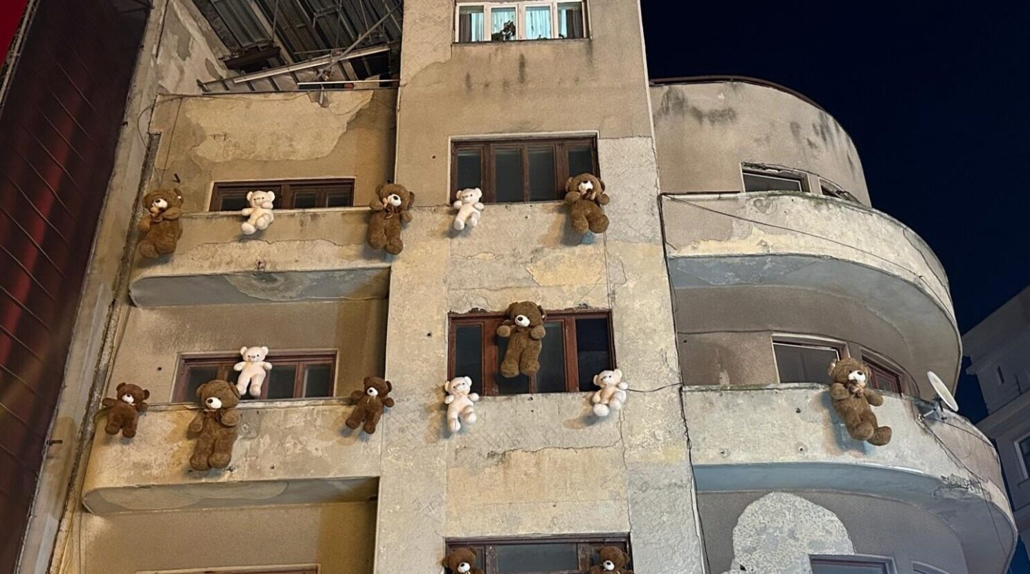 cum-e atmosfera-si-cat-costa-bunatatile-din-targurile-de-craciun