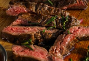 Alergia-la-carne-poate-fi-declanșată-de-mușcătura-de-căpușă