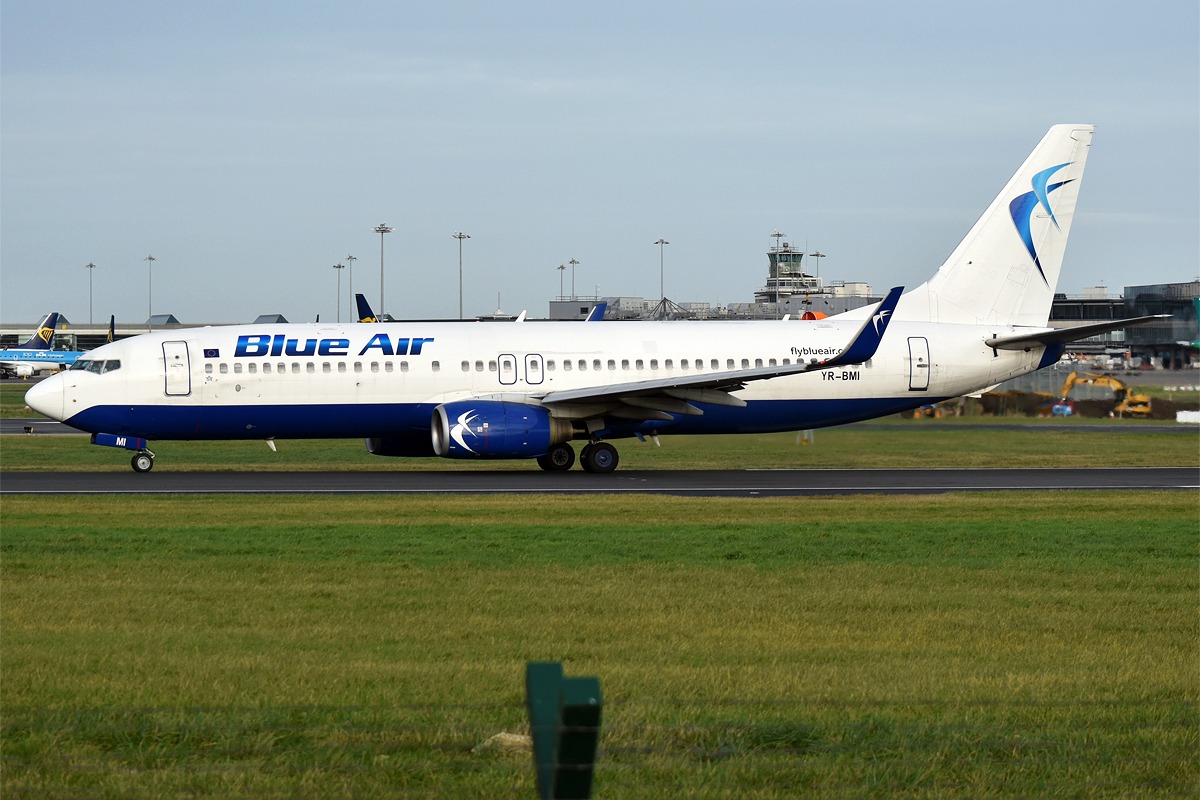 avion blue air transformat in hotel restaurant