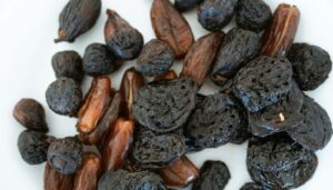 Zahărul și îndulcitorii artificiali pot fi înlocuiți cu fructe, pentru a avea o dietă sănătoasă