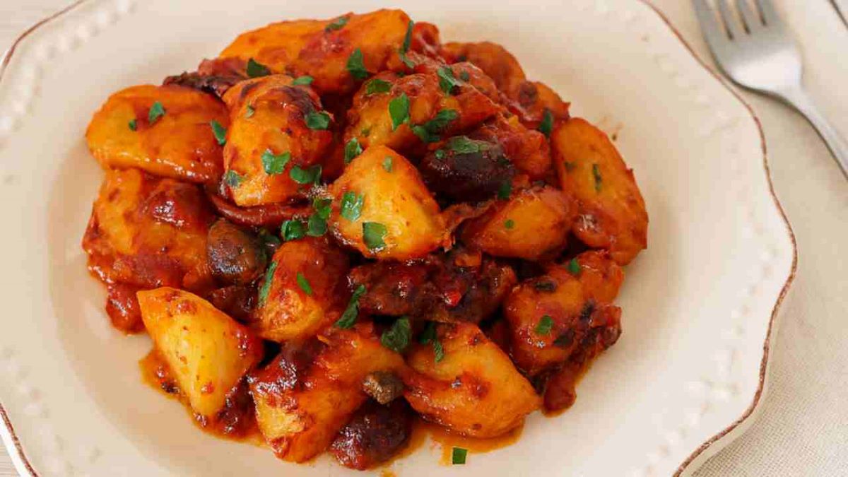 mâncare-de-cartofi-in-stil-mediteranean