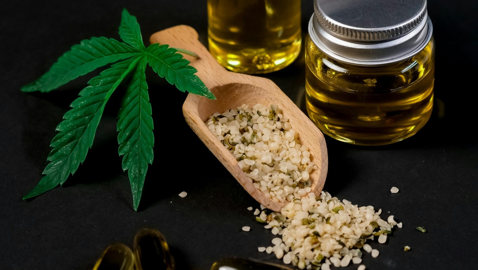 Semințele de cânepă sunt bogate în proteine și antioxidanți si susțin sănătatea inimii