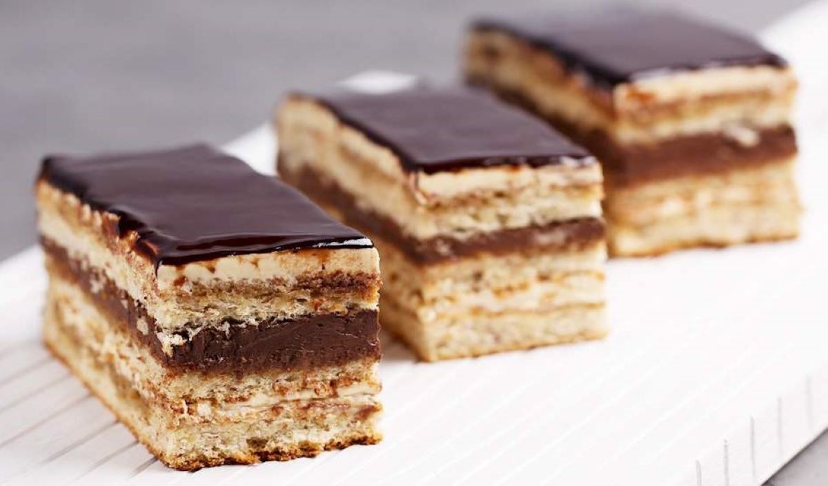 tort-Opera-simbol-al-patiseriei-franceze