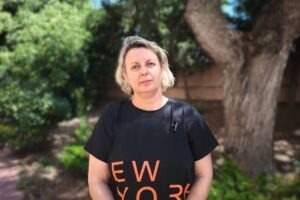 video-de-la-sarmale-la-tapas-simona-avram-profesor-si-preoteasa-alicante