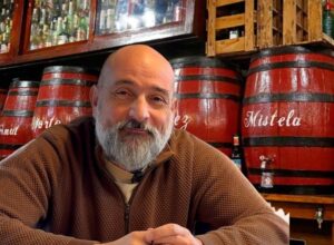 vermutul-noua-tendinta-in-randul-bauturilor-sociale