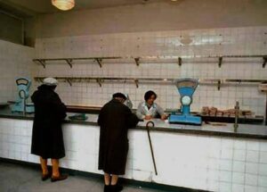 Magazinele erau goale