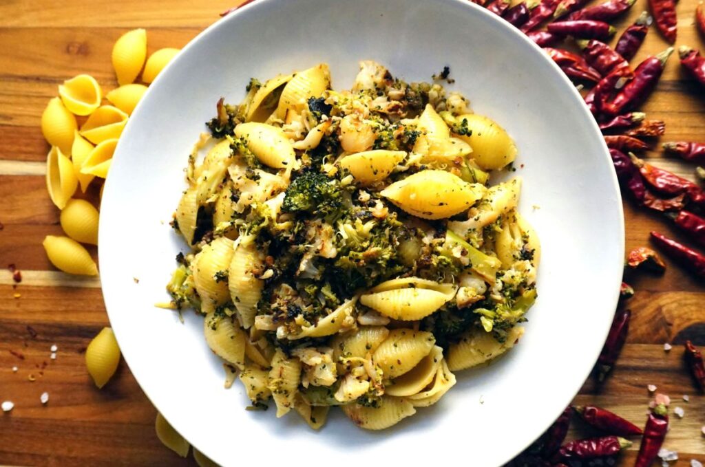 paste-cu-sos-rapid-de-broccoli