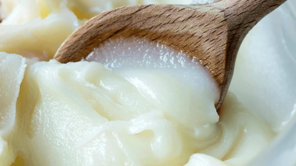 untura-de-porc-mai-stabila-la-prajit-decat-uleiurile-vegetale