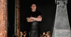 Ynyshir-restaurant-stele-michelin