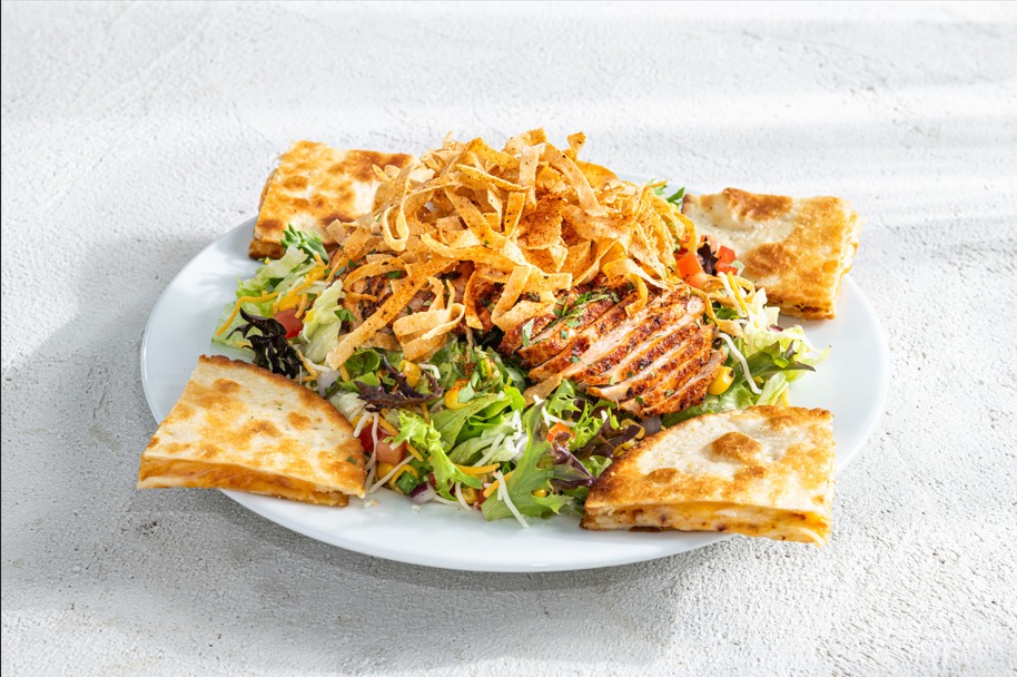 chilis-preparate-local-smart-casual-europa-america-4