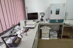 Laboratorul de la USV din Timișoara FOTO Ștefan Both