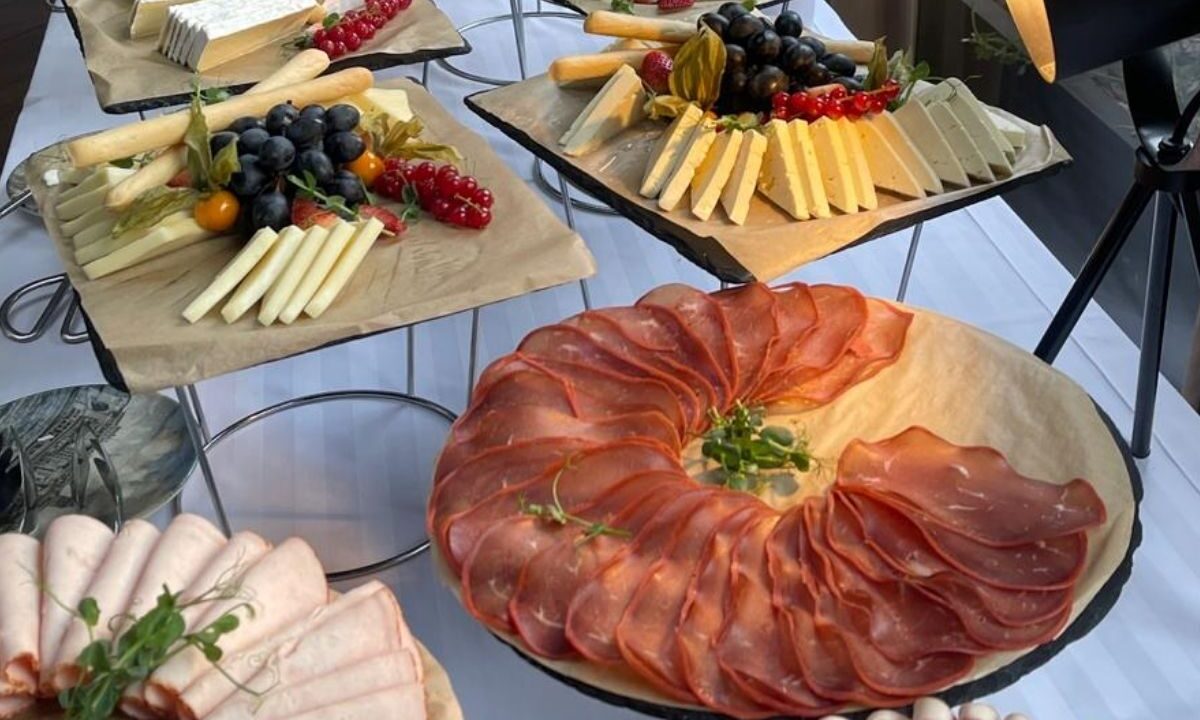 mic-dejun-all-inclusiv-iMZA-gratis-copii-duminica