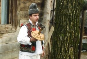 Ritualul de amenințare a pomilor neroditori